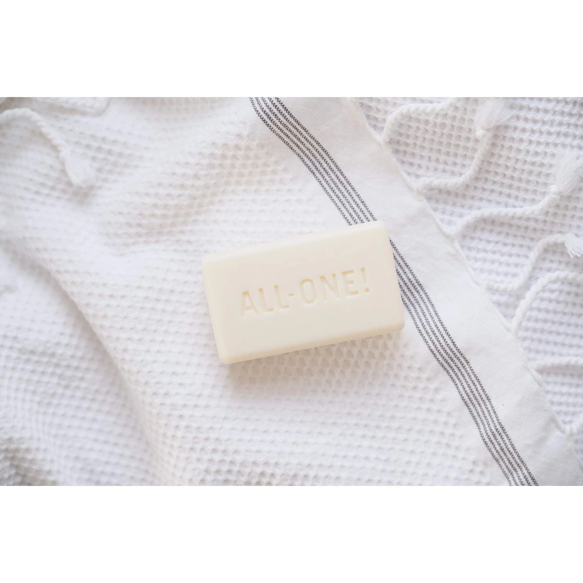 Dr. Bronner's REINE NATURSEIFE (STÜCKSEIFE) - Outdoor Seife 2 Dr. Bronner's REINE NATURSEIFE (STÜCKSEIFE) - Outdoor Seife – Bild 2